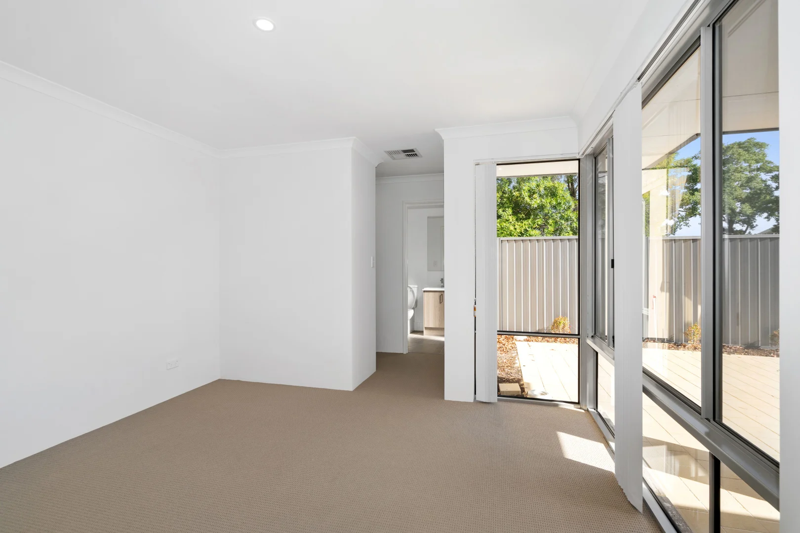 Additional image 7 of 190C Riseley Street, Booragoon WA 6154