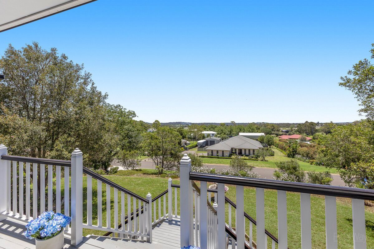 14 Federation Drive, Highfields QLD 4352 Domain