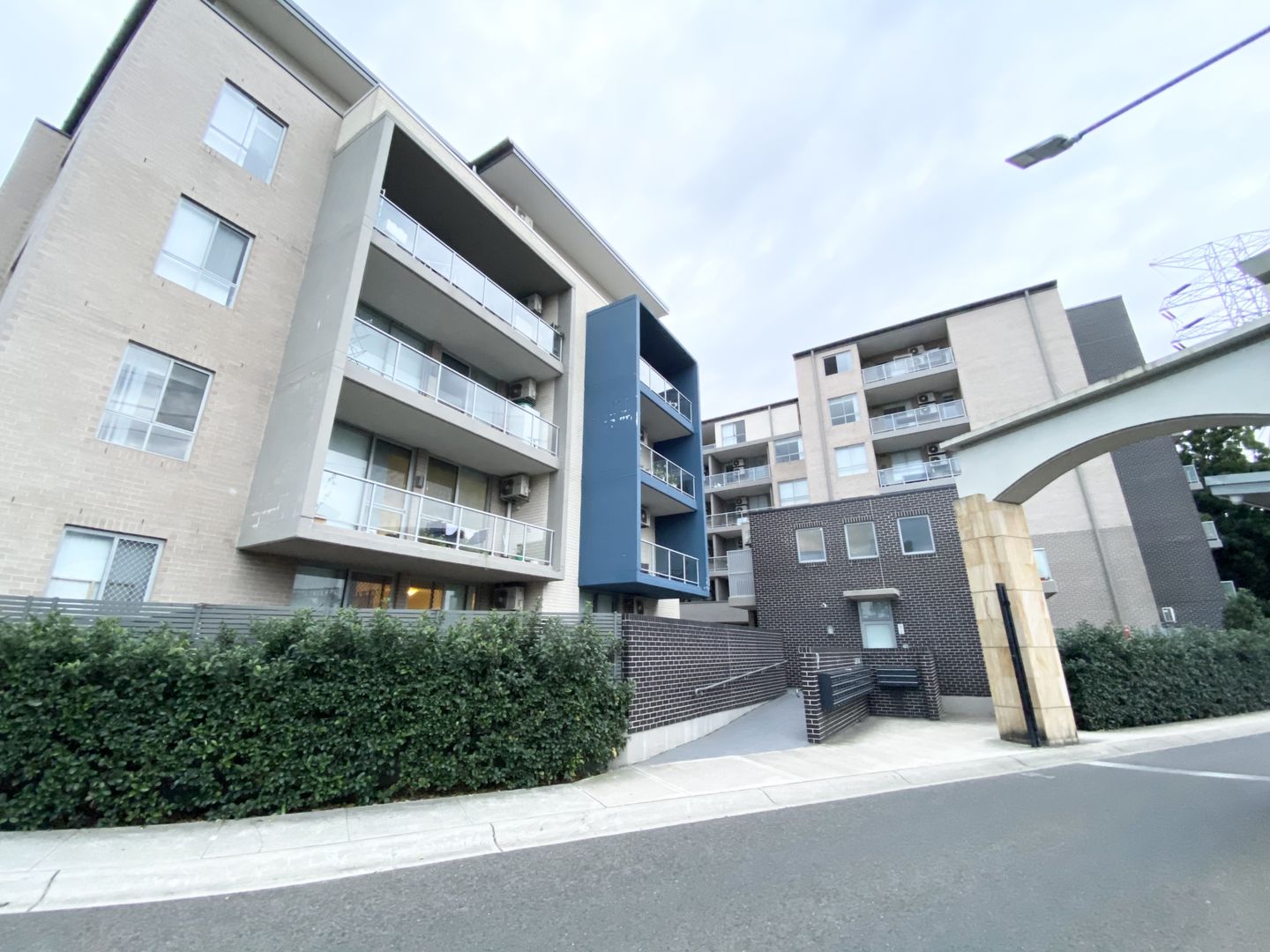 2 bedrooms Apartment / Unit / Flat in P406/81-86 Courallie Avenue HOMEBUSH WEST NSW, 2140
