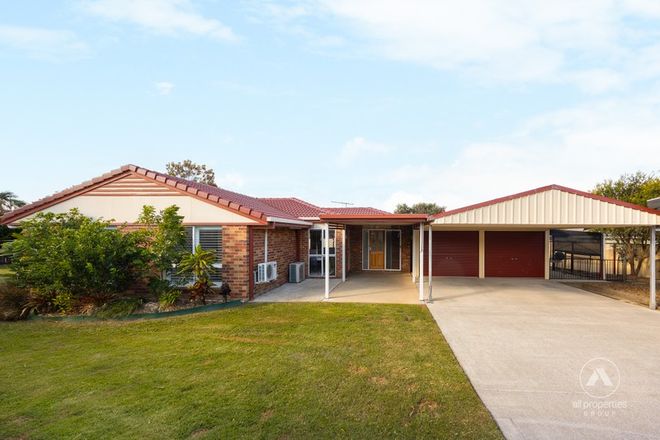 Picture of 26 Lorraine Street, CRESTMEAD QLD 4132