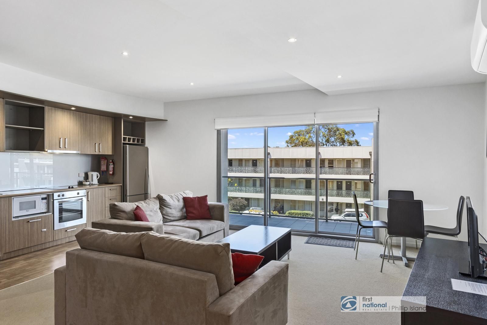 335/1 Findlay Street, Cowes VIC 3922, Image 1