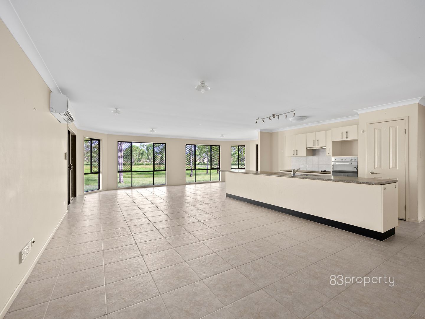 11 Baker Finch Place, Kensington Grove QLD 4341, Image 1