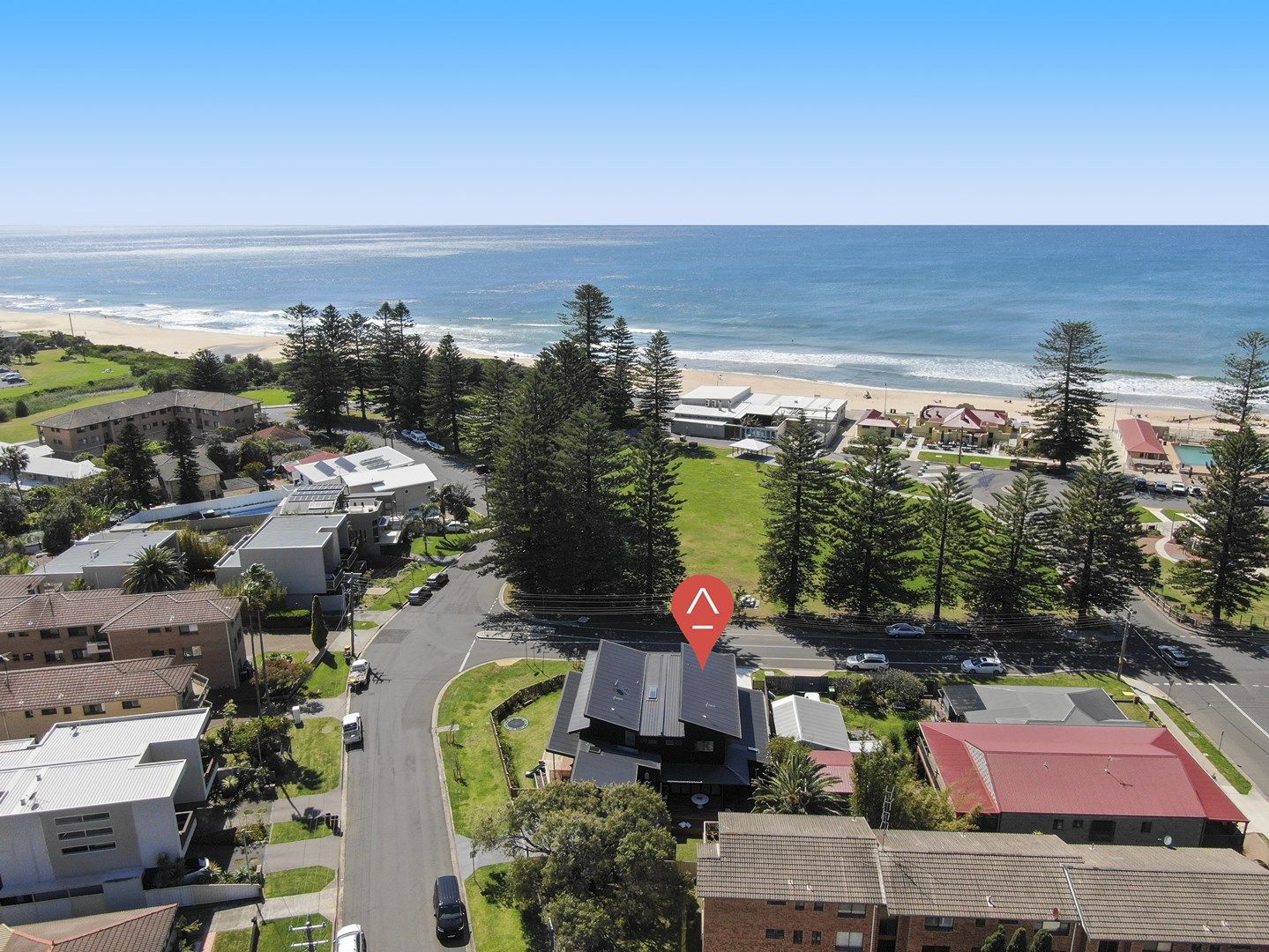 26 Cliff Parade, Thirroul NSW 2515, Image 0