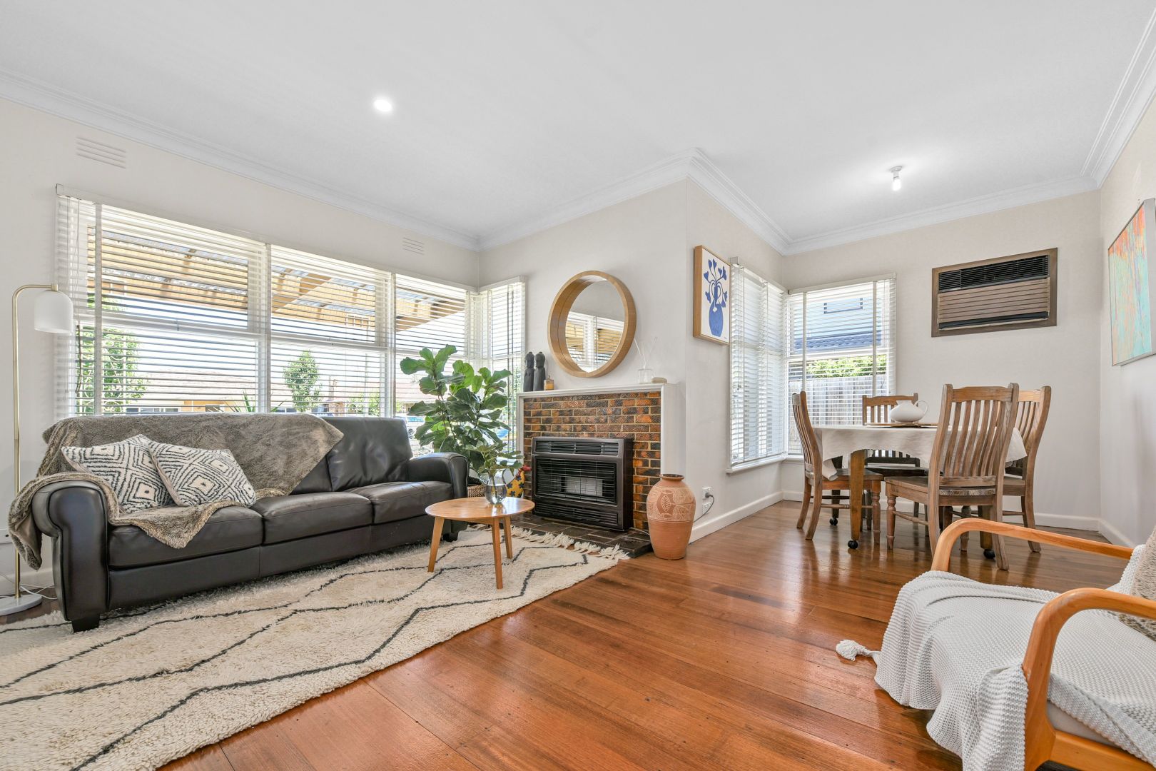 15 Merlyn Avenue, Clayton South VIC 3169, Image 1