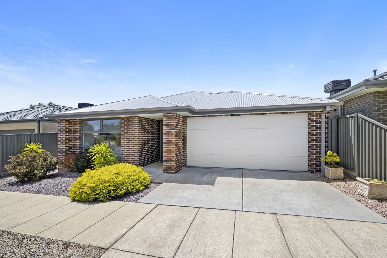 3 bedrooms House in 6 Ewart Close LUCAS VIC, 3350