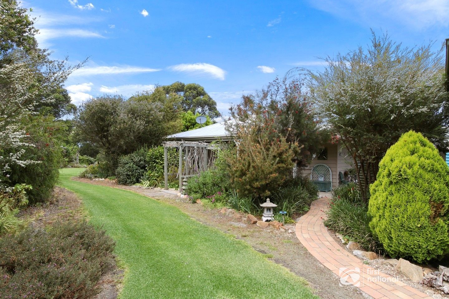 85 Punt Road, Metung VIC 3904 House for Sale 975,000 Domain