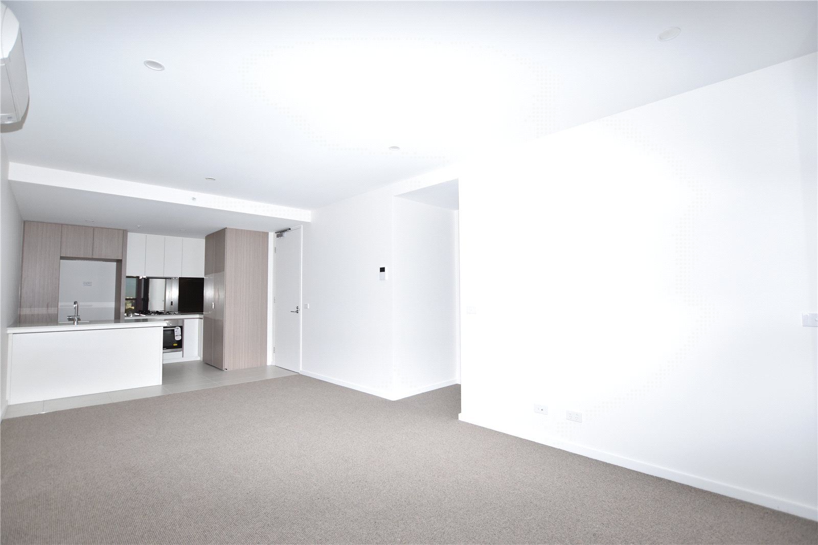 2 bedrooms Apartment / Unit / Flat in 2104/70 Dorcas Street SOUTHBANK VIC, 3006