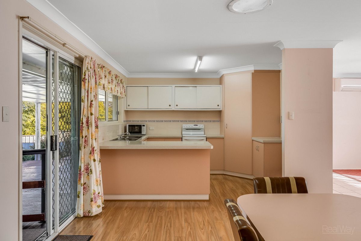 110 Hursley Road, Newtown QLD 4350, Image 2