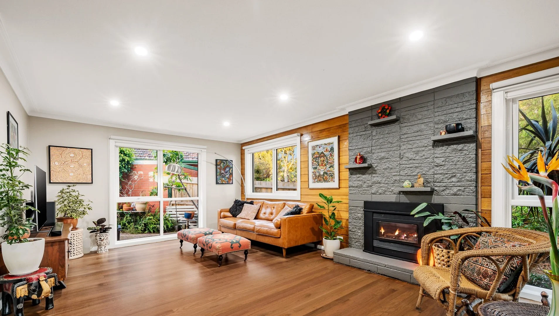 19 Aisbett Avenue, Wantirna South VIC 3152