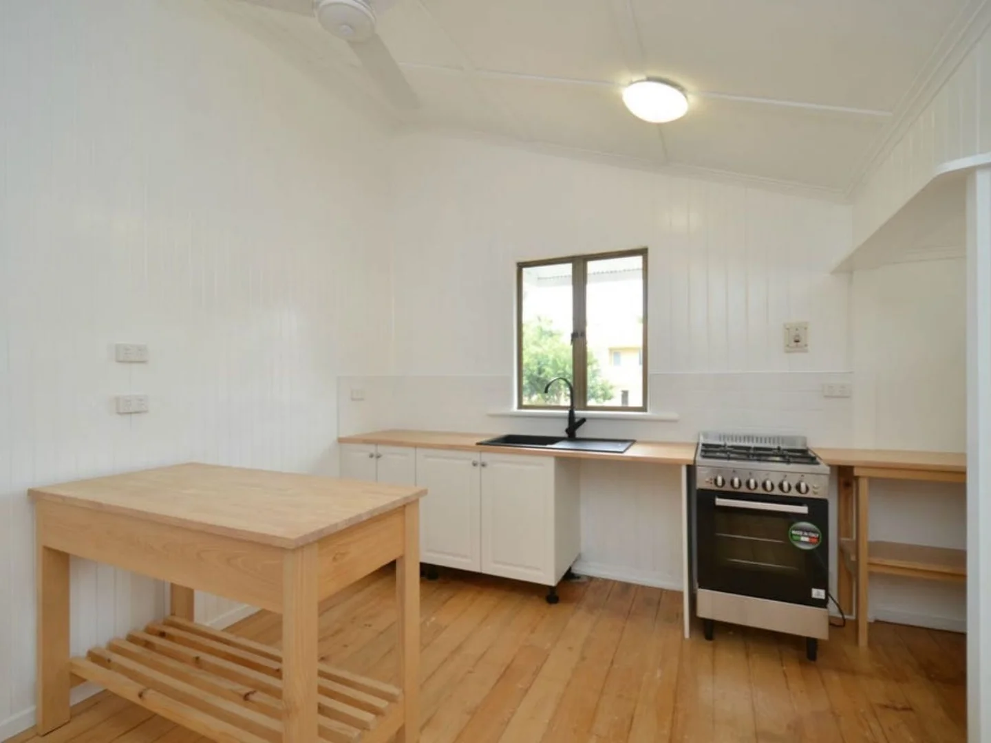 Additional image 5 of 24 Gladstone Street, Pimlico QLD 4812