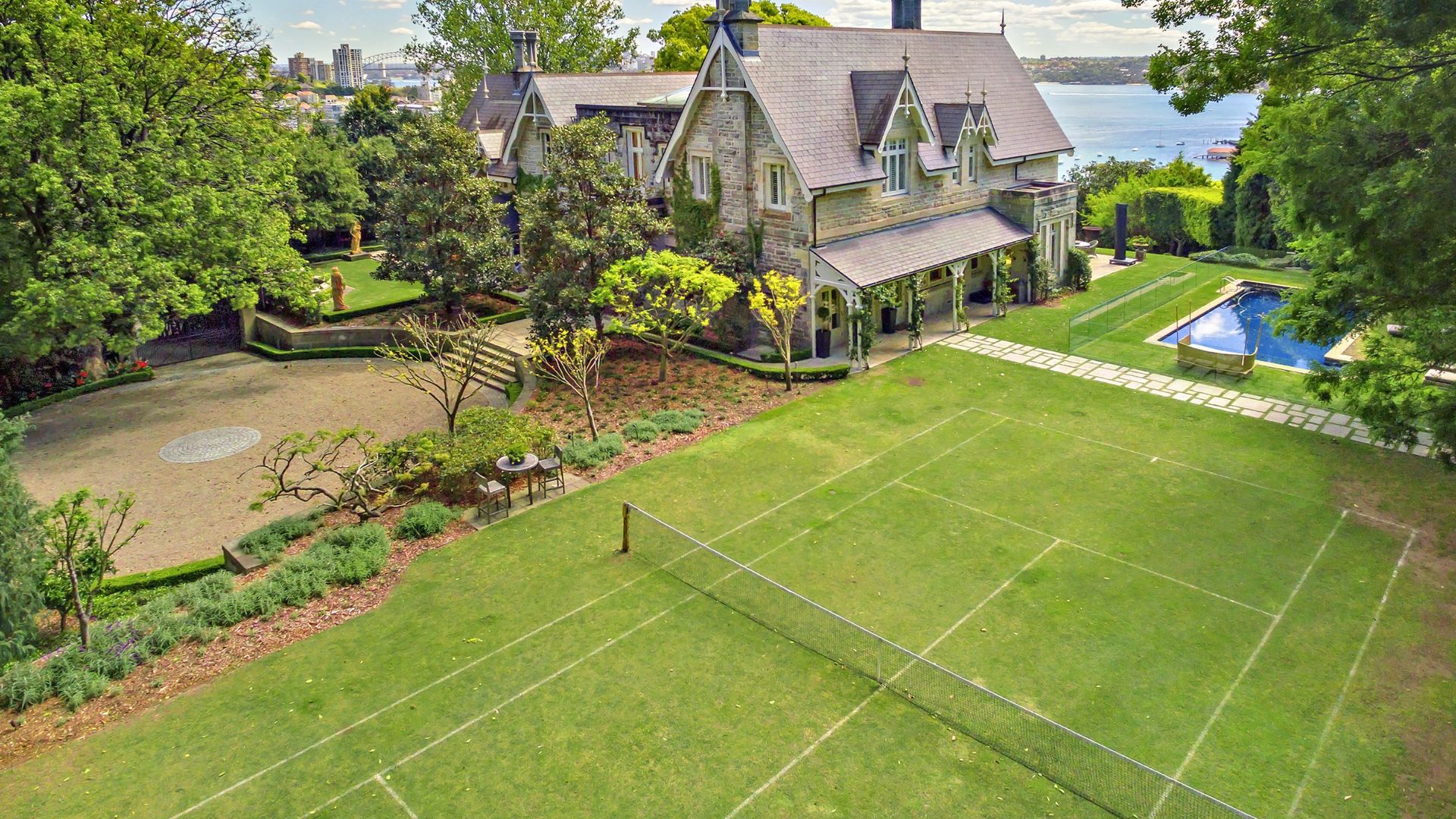 Sold 2 Ginahgulla Road, Bellevue Hill NSW 2023 on 15 Oct 2018