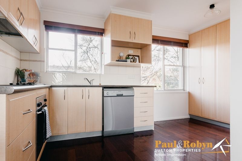 8/6 Nuyts Street, Red Hill ACT 2603, Image 2