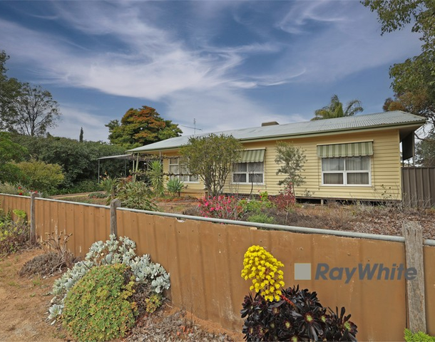 33 Cregan Street, Walpeup VIC 3507