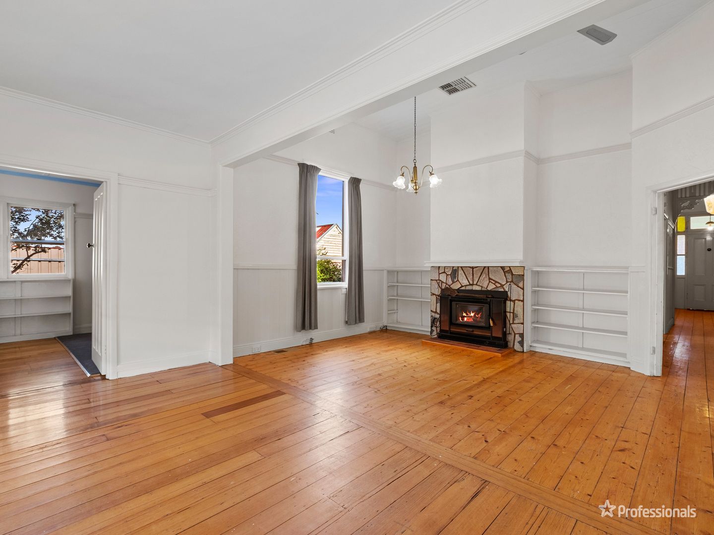 106 Burns Street, Maryborough VIC 3465 Domain