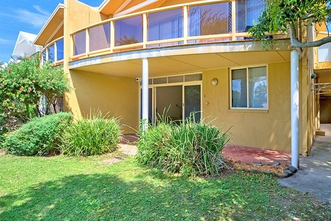 Picture of 1/133 Ocean View Dr (access Wiles Ave), WAMBERAL NSW 2260