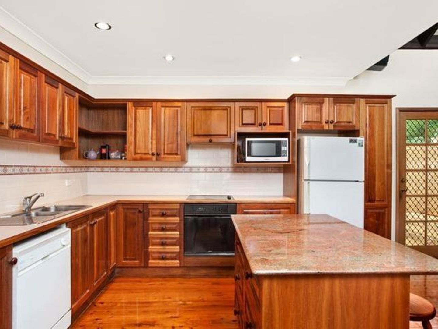 31 Kilmarnock Road, Engadine NSW 2233, Image 1