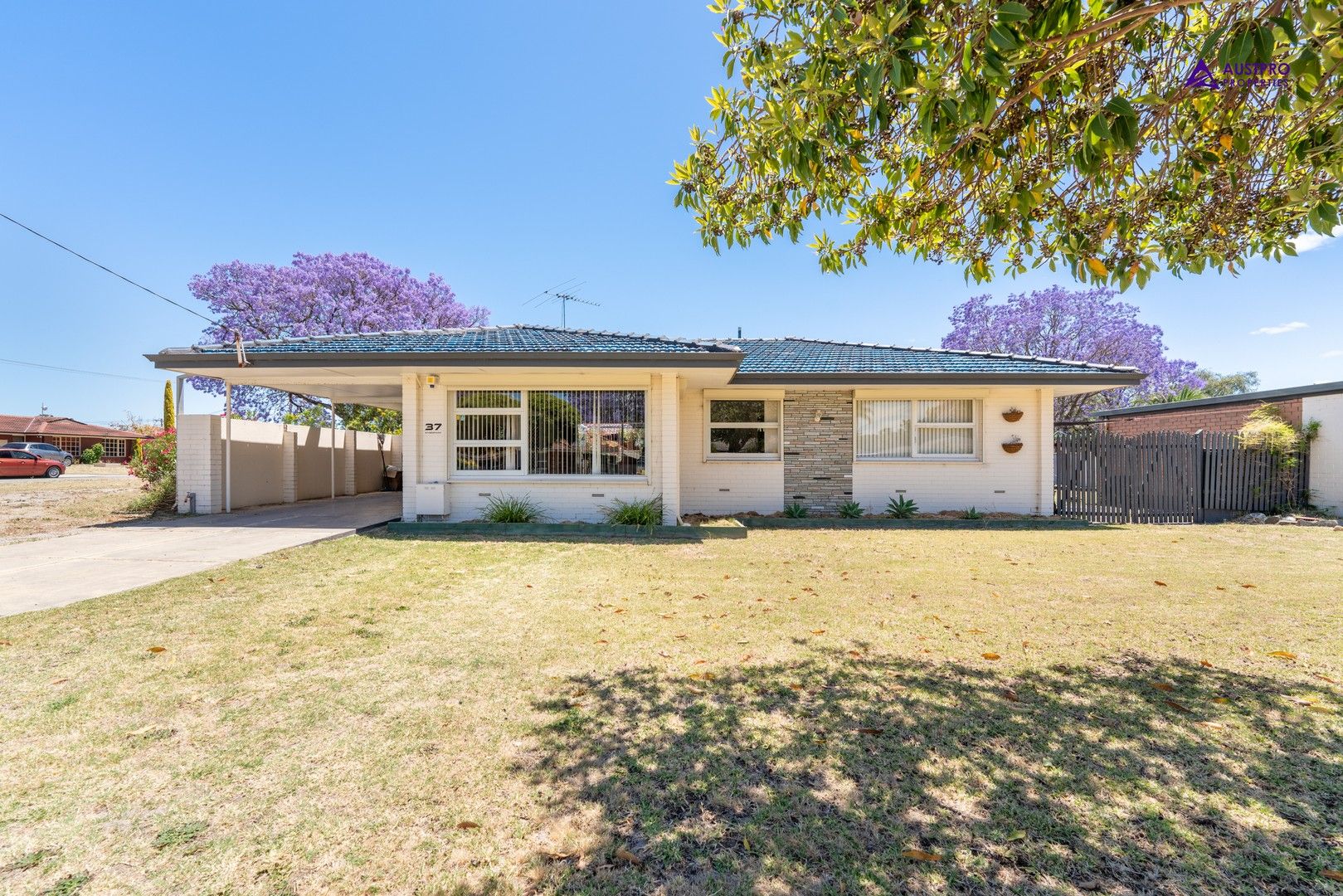 37 Eynesford St, Gosnells WA 6110 House For Rent Domain