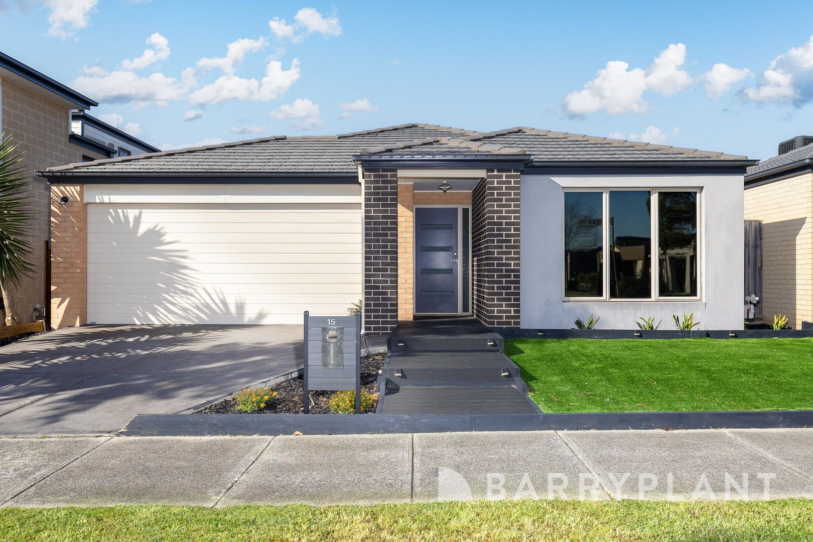 3 bedrooms House in 15 Lockheed Parade POINT COOK VIC, 3030