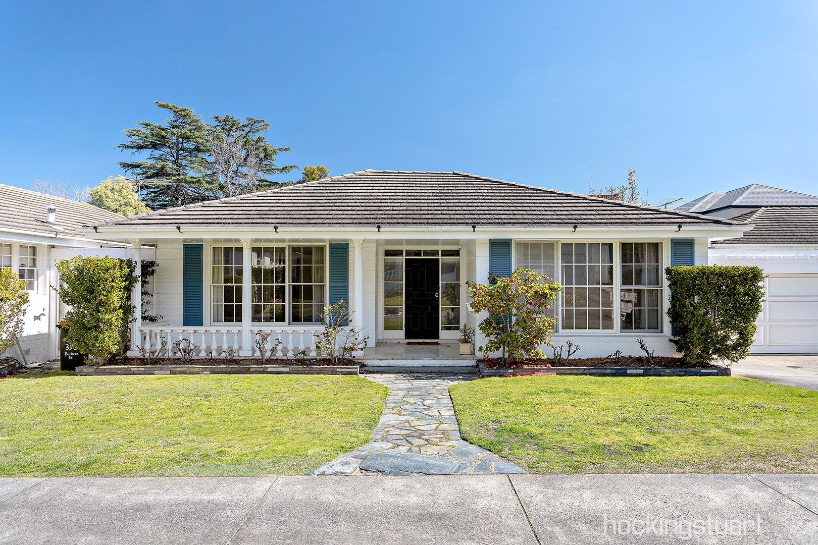 3 bedrooms Villa in 2/393 Barkers Road KEW VIC, 3101