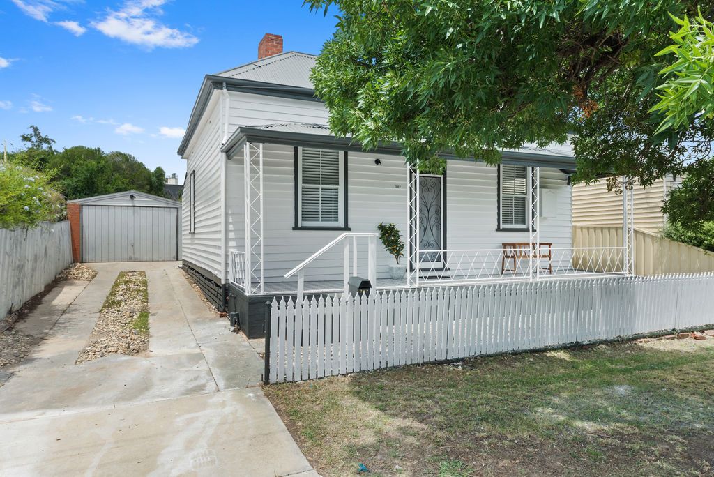 287 King Street, Bendigo VIC 3550 House For Rent 320.00 Domain
