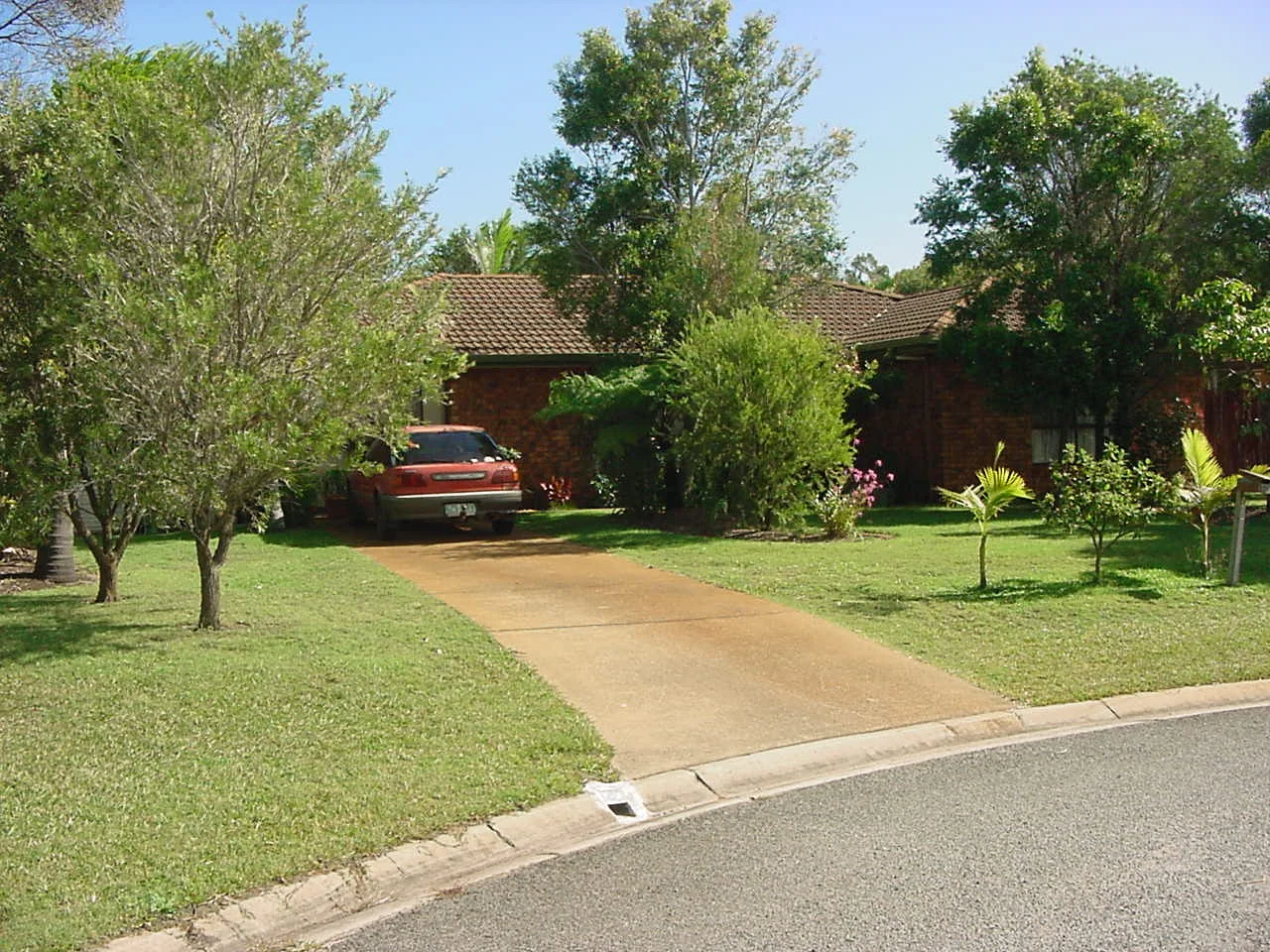 13 Hawaii Crescent, Banksia Beach QLD 4507