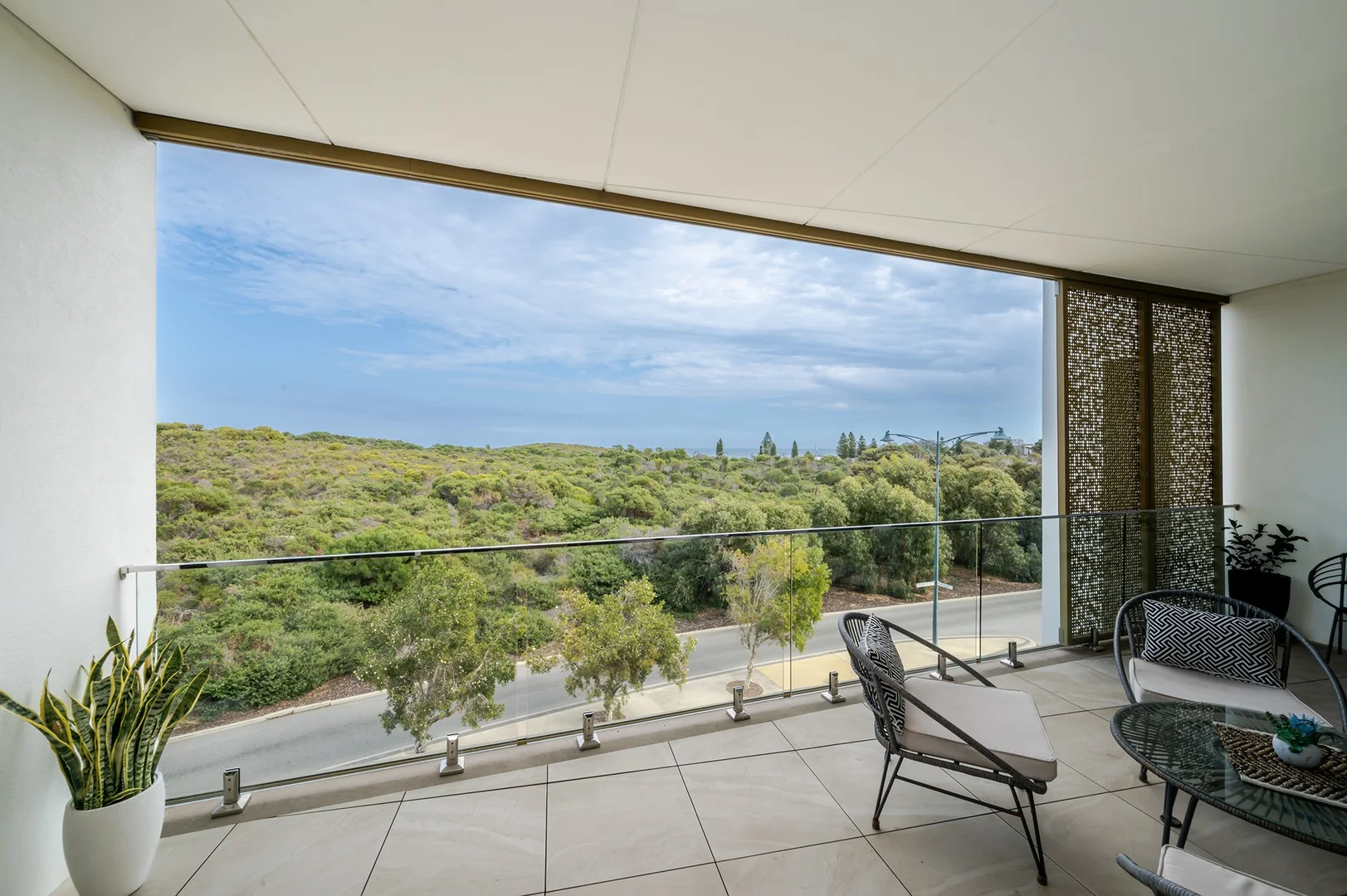 18/11 Mykonos View, Iluka WA 6028