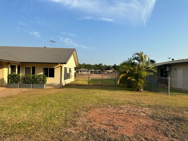 1/14 Christie Avenue, Nanum QLD 4874, Image 1