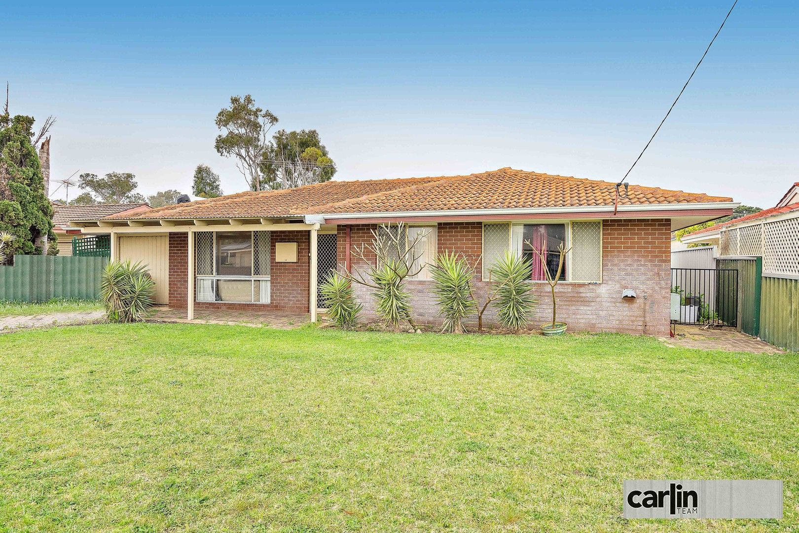 3 bedrooms House in 8 Sculptor Close ROCKINGHAM WA, 6168