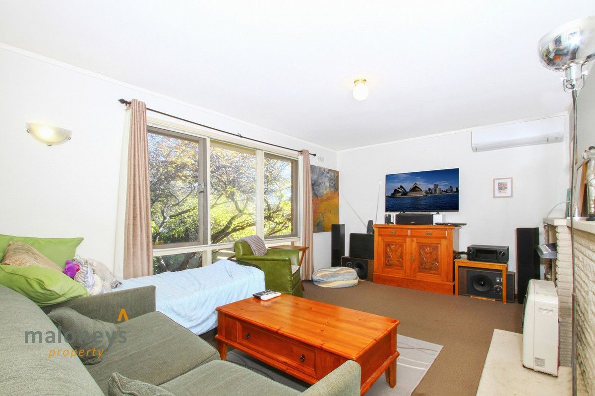 6 Harris Street, Hackett ACT 2602, Image 2