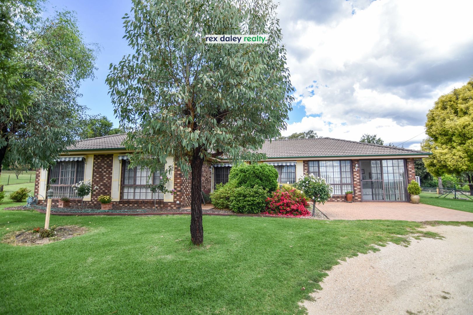 52 Runnymede Drive, Inverell NSW 2360
