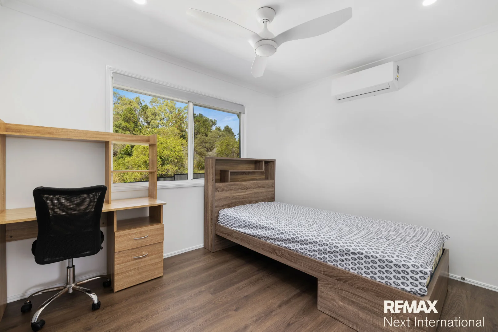 Additional image 10 of 16 Jacaranda Place, Eight Mile Plains QLD 4113