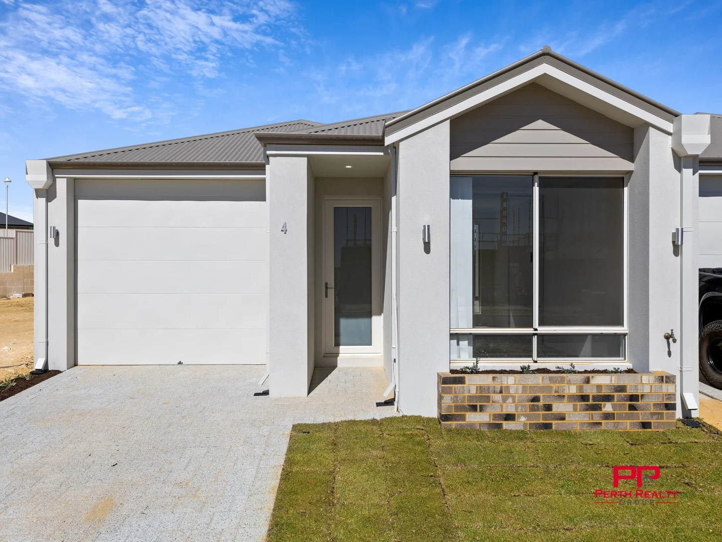 Primary image of 43 Hopetoun Drive, Eglinton WA 6034