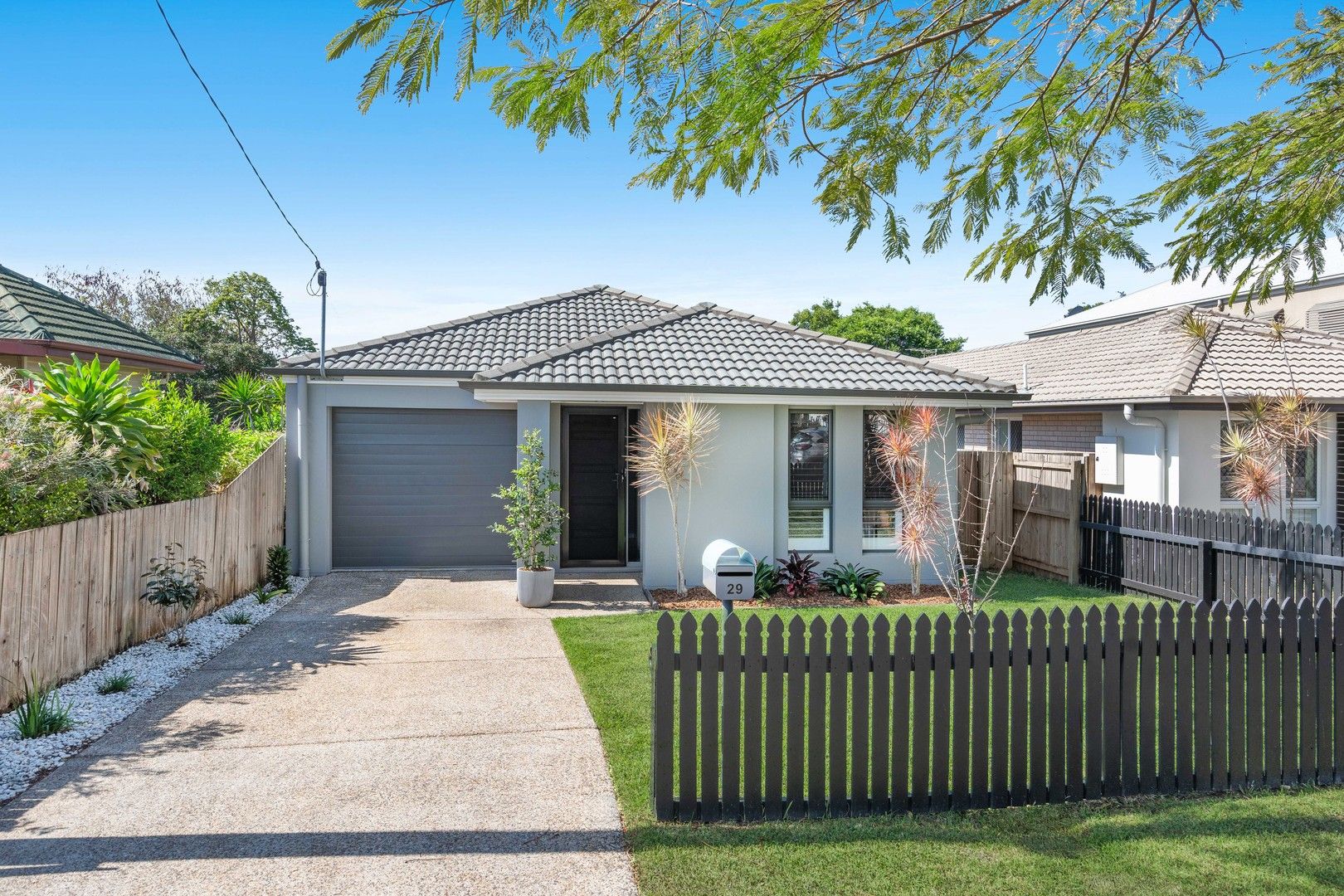 4 bedrooms House in 29 Berrimilla Street MANLY WEST QLD, 4179