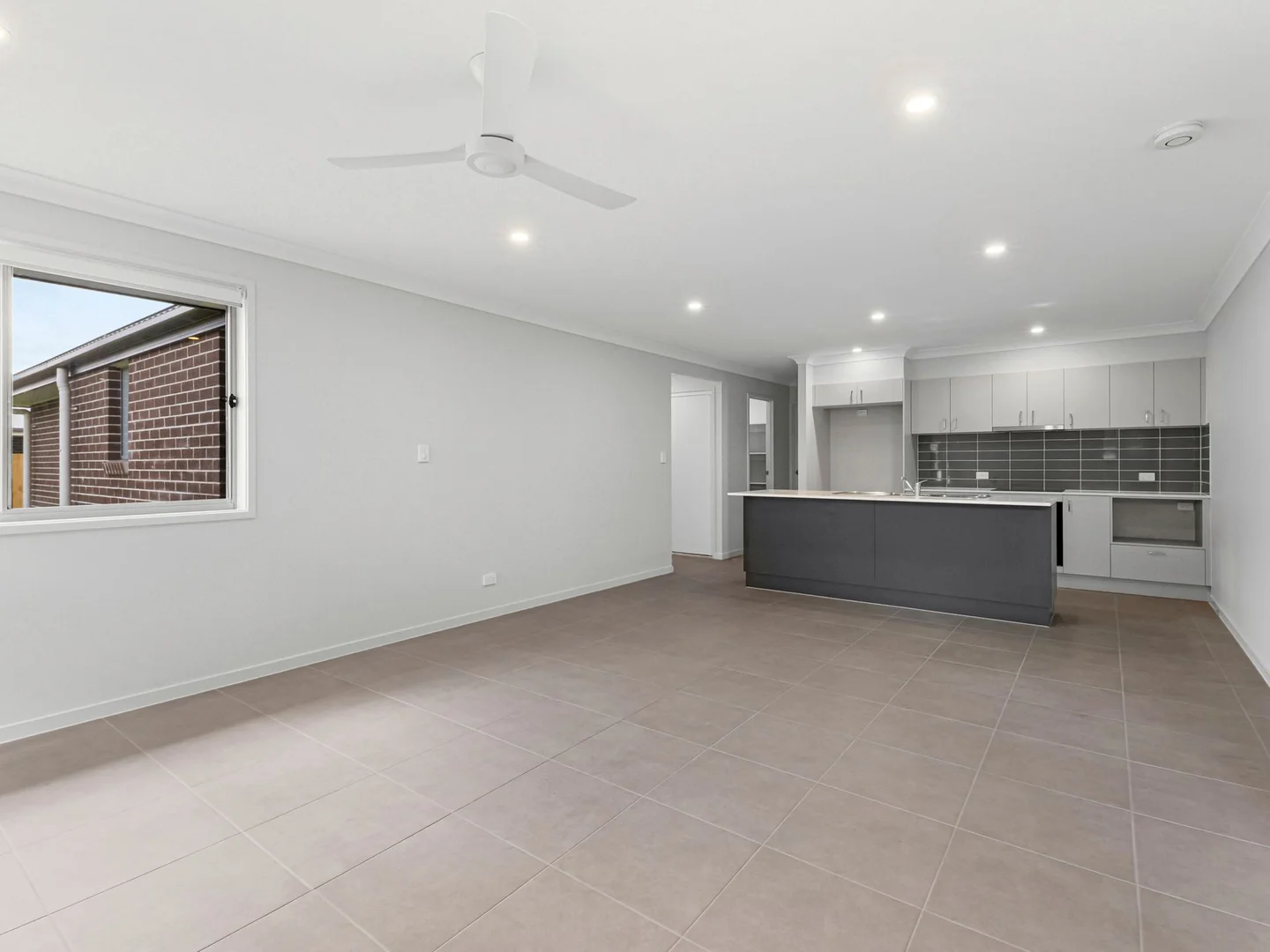 Additional image 3 of 1/12B Canopus Ct, Kingston QLD 4114