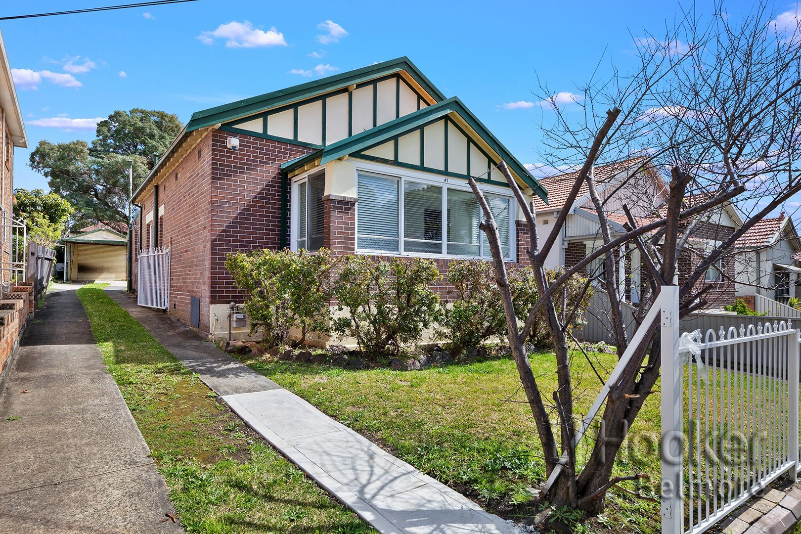 3 bedrooms House in 41 Belemba Ave ROSELANDS NSW, 2196