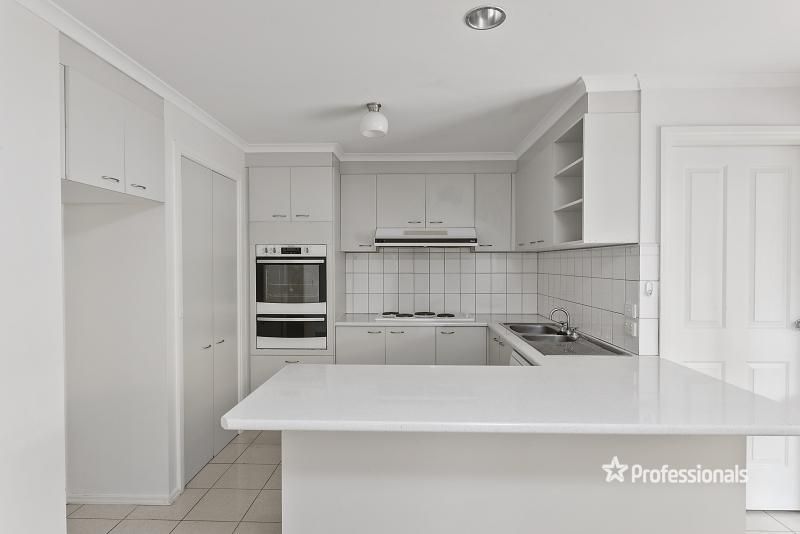 9/23-25 Finch Road, Werribee South VIC 3030, Image 2