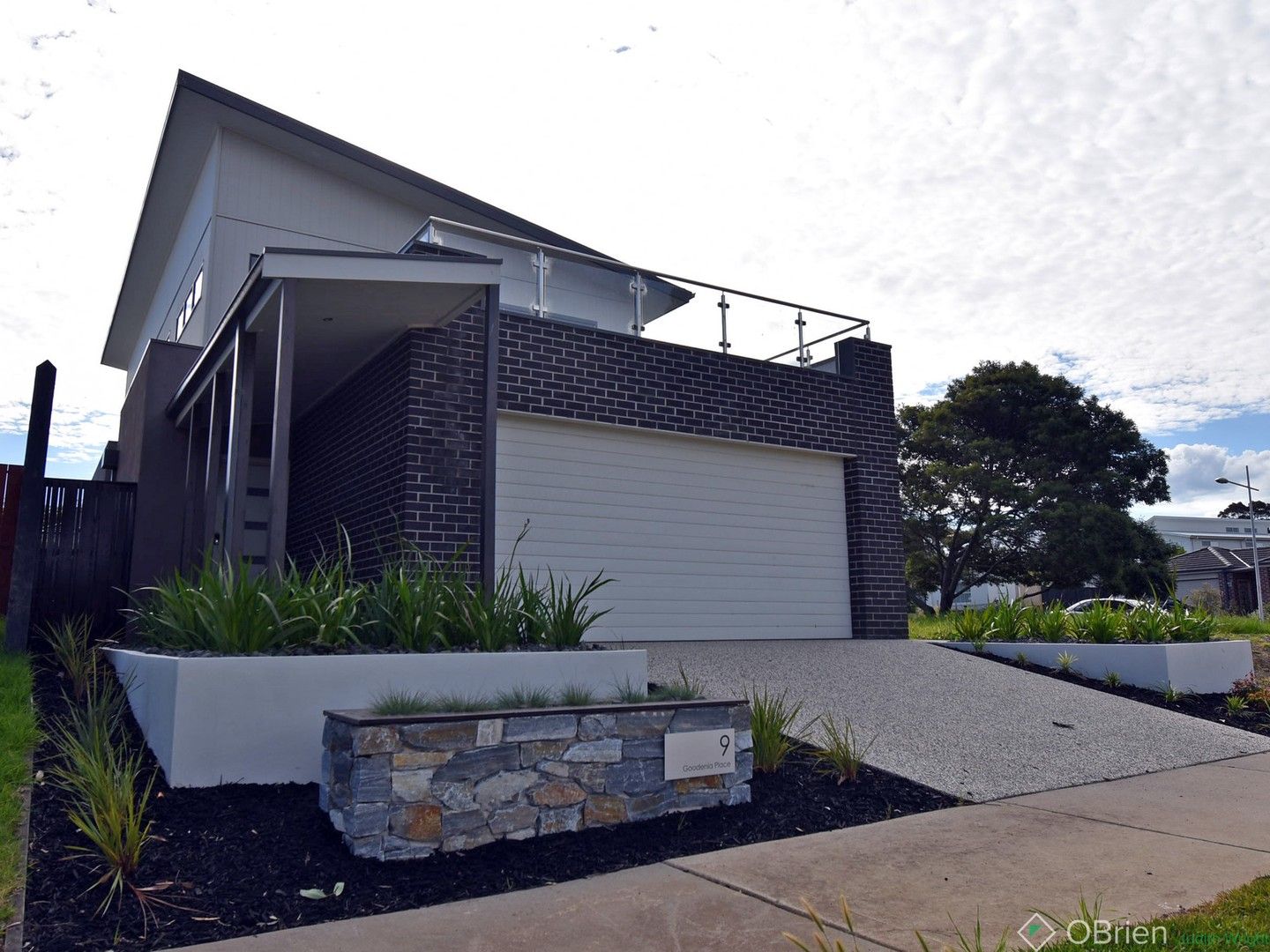 4 bedrooms House in 9 Goodenia Place COWES VIC, 3922