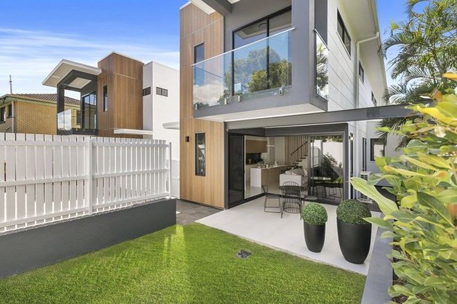 Picture of 1/59 Carr Street, BULIMBA QLD 4171