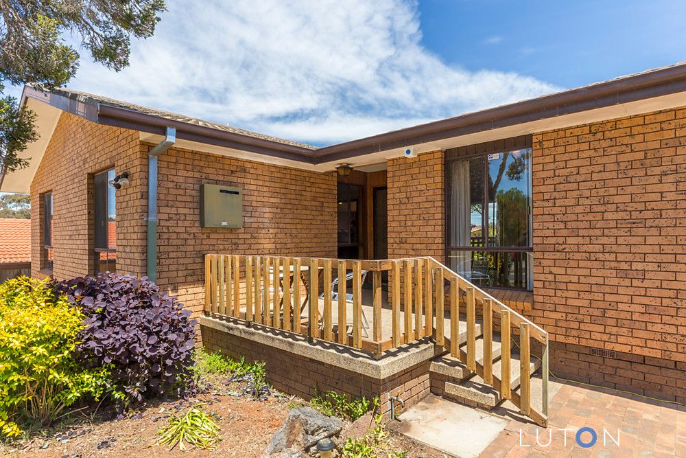 96 Baracchi Crescent, Giralang ACT 2617, Image 2