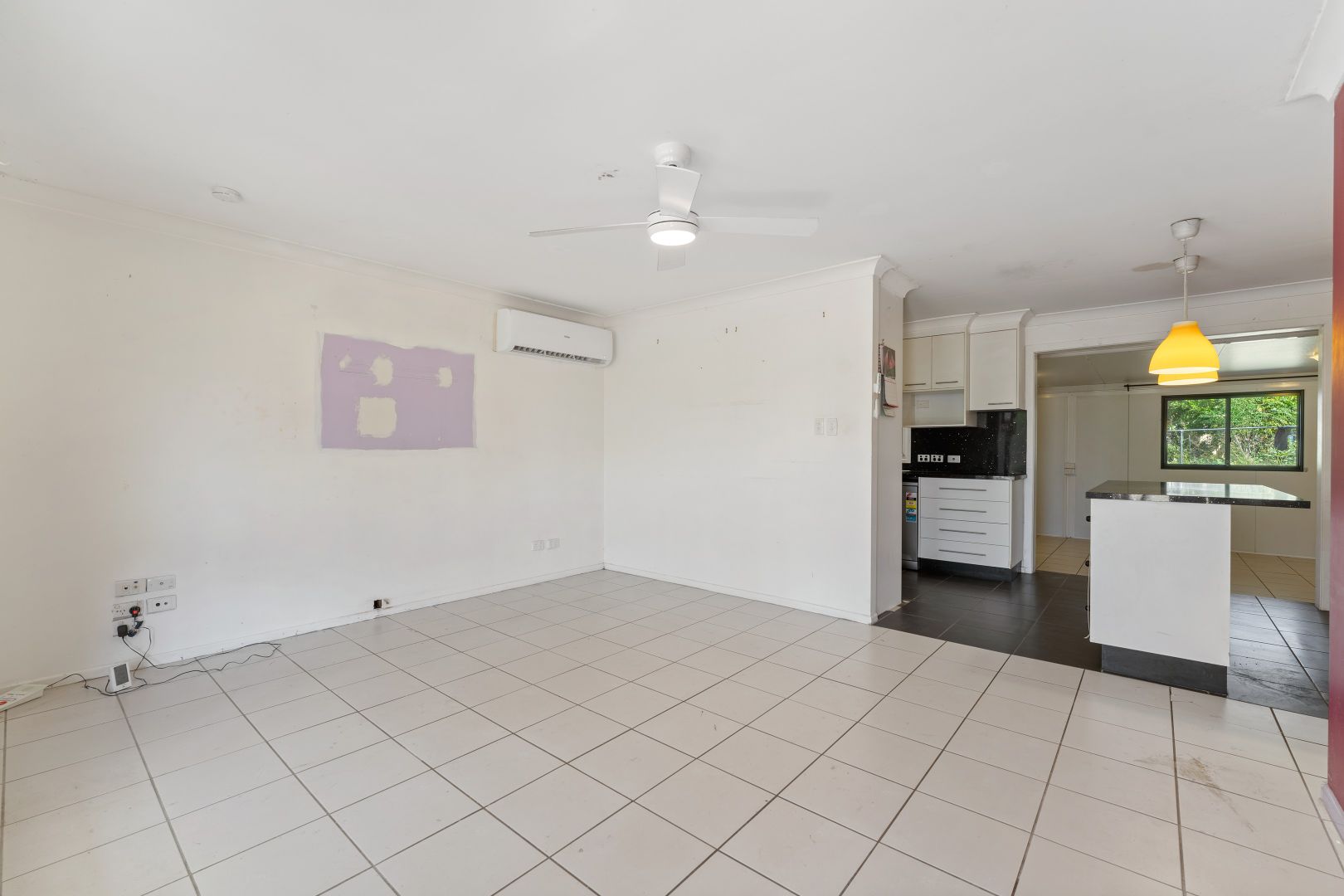 95 Peverell Street, Hillcrest QLD 4118, Image 2