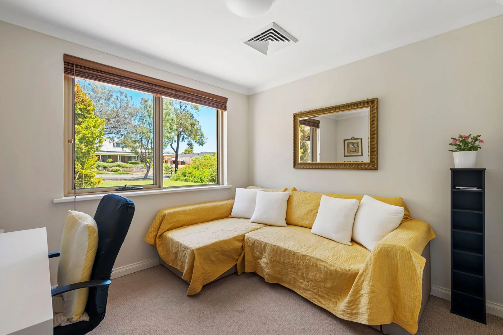 Additional image 27 of 93 Fairway Circle, Connolly WA 6027