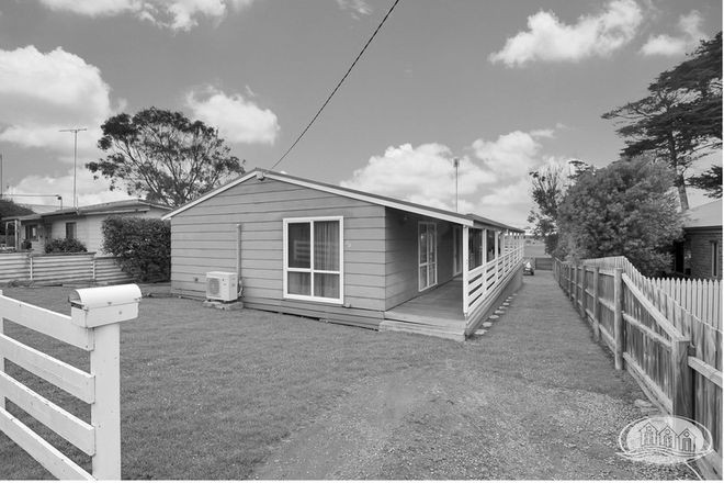 Picture of 41 Theresa Street, PORTLAND NORTH VIC 3305