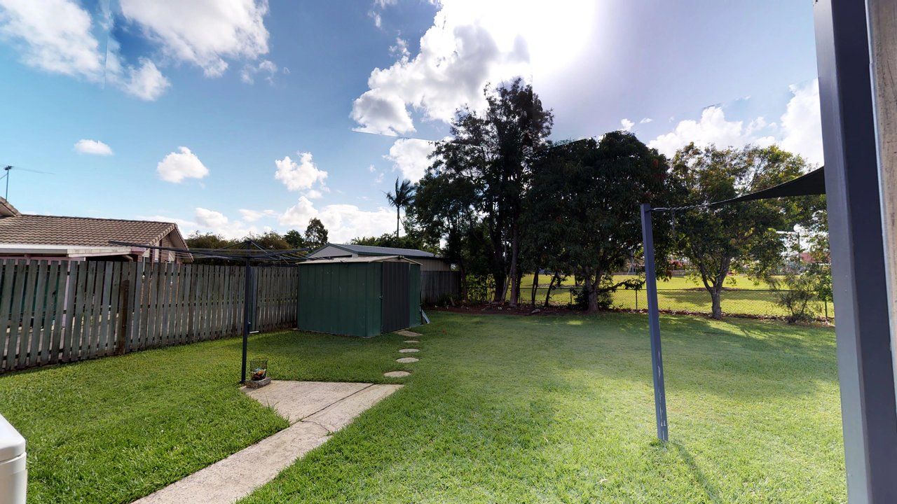 32 Cresthaven Dr, Morayfield QLD 4506, Image 2