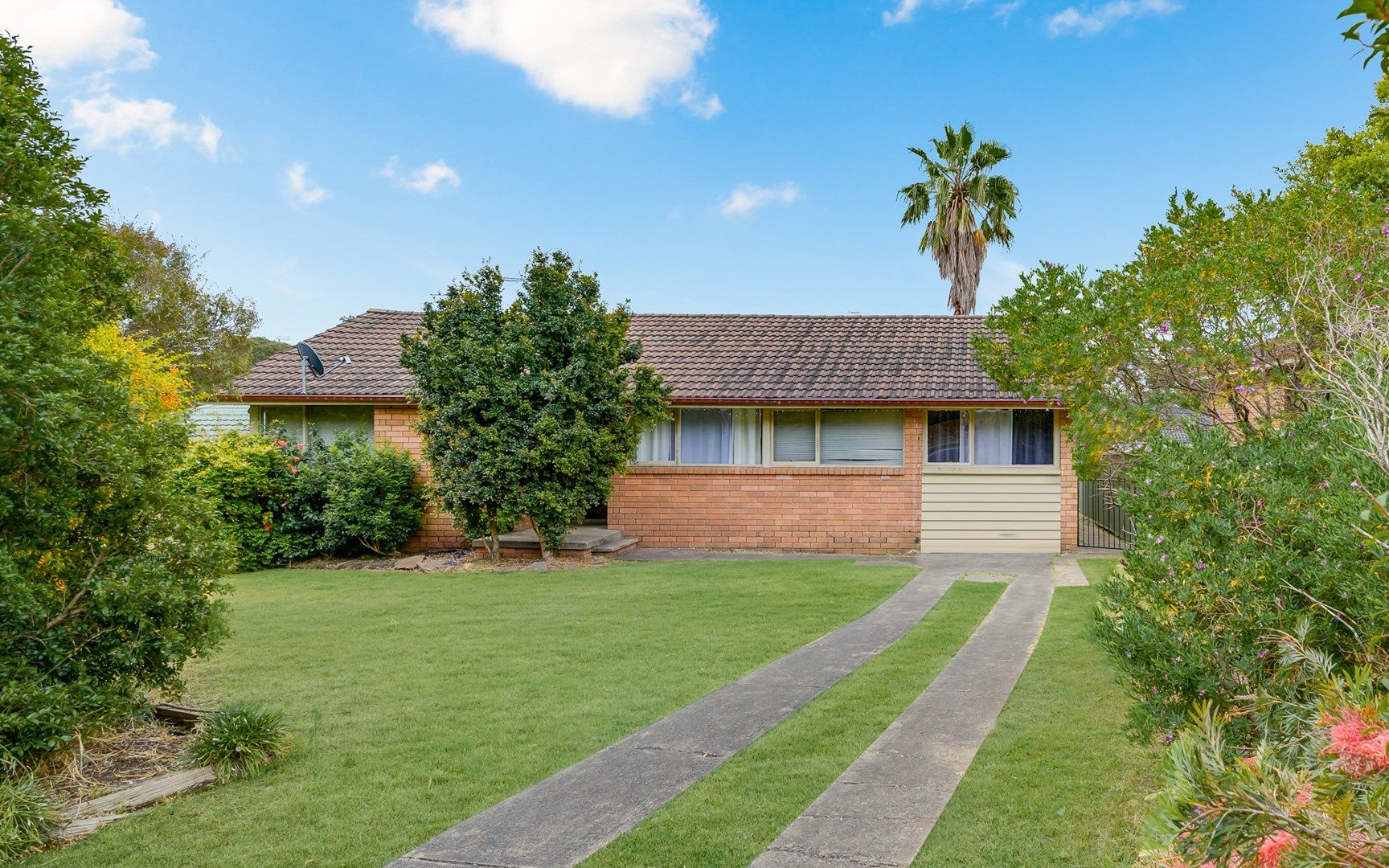 77 Campbellfield Avenue, Bradbury NSW 2560, Image 0