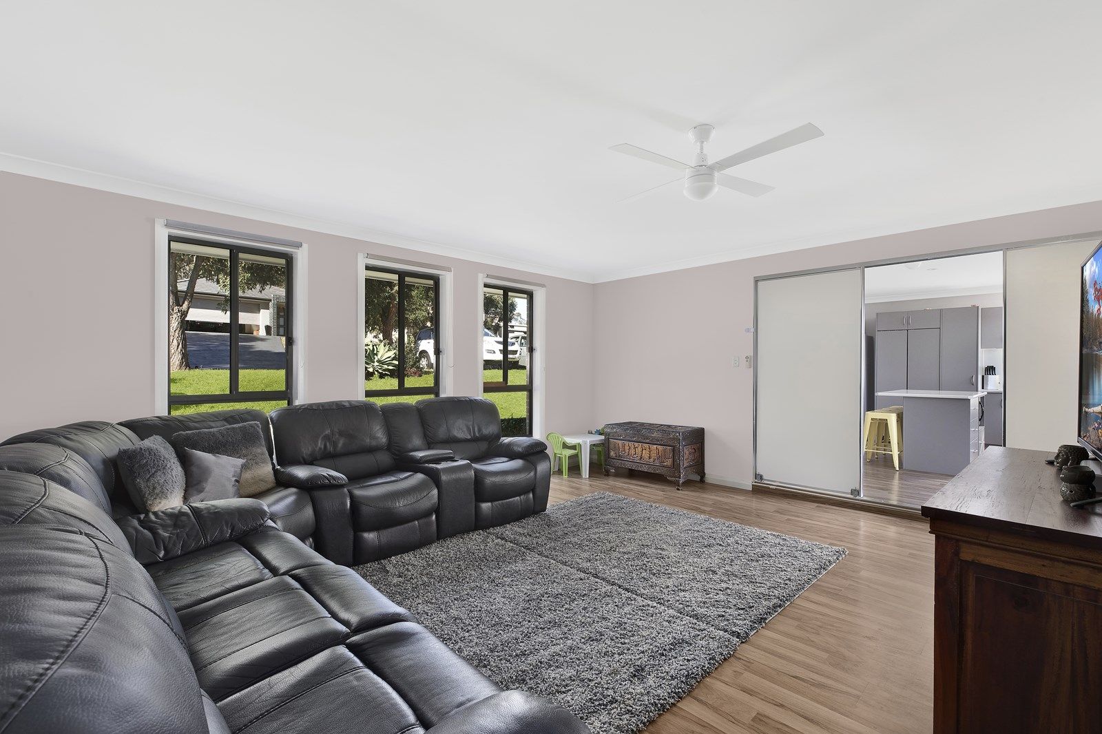 15 Weaver Crescent, Watanobbi NSW 2259, Image 2