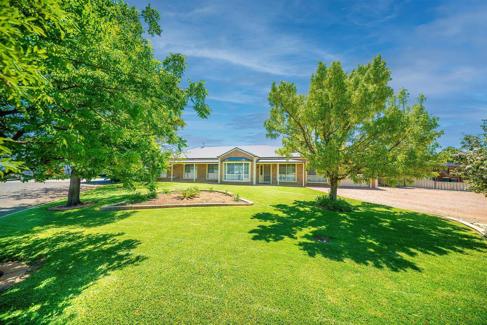 3037 Avenue, Mildura VIC 3500 Domain