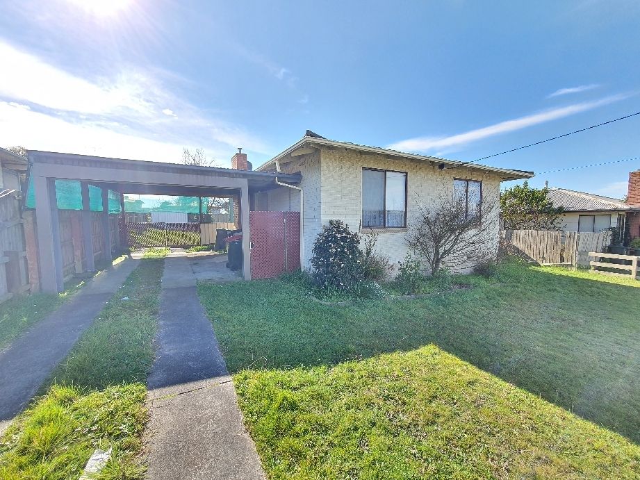 2 bedrooms House in 23 Kokoda St MORWELL VIC, 3840