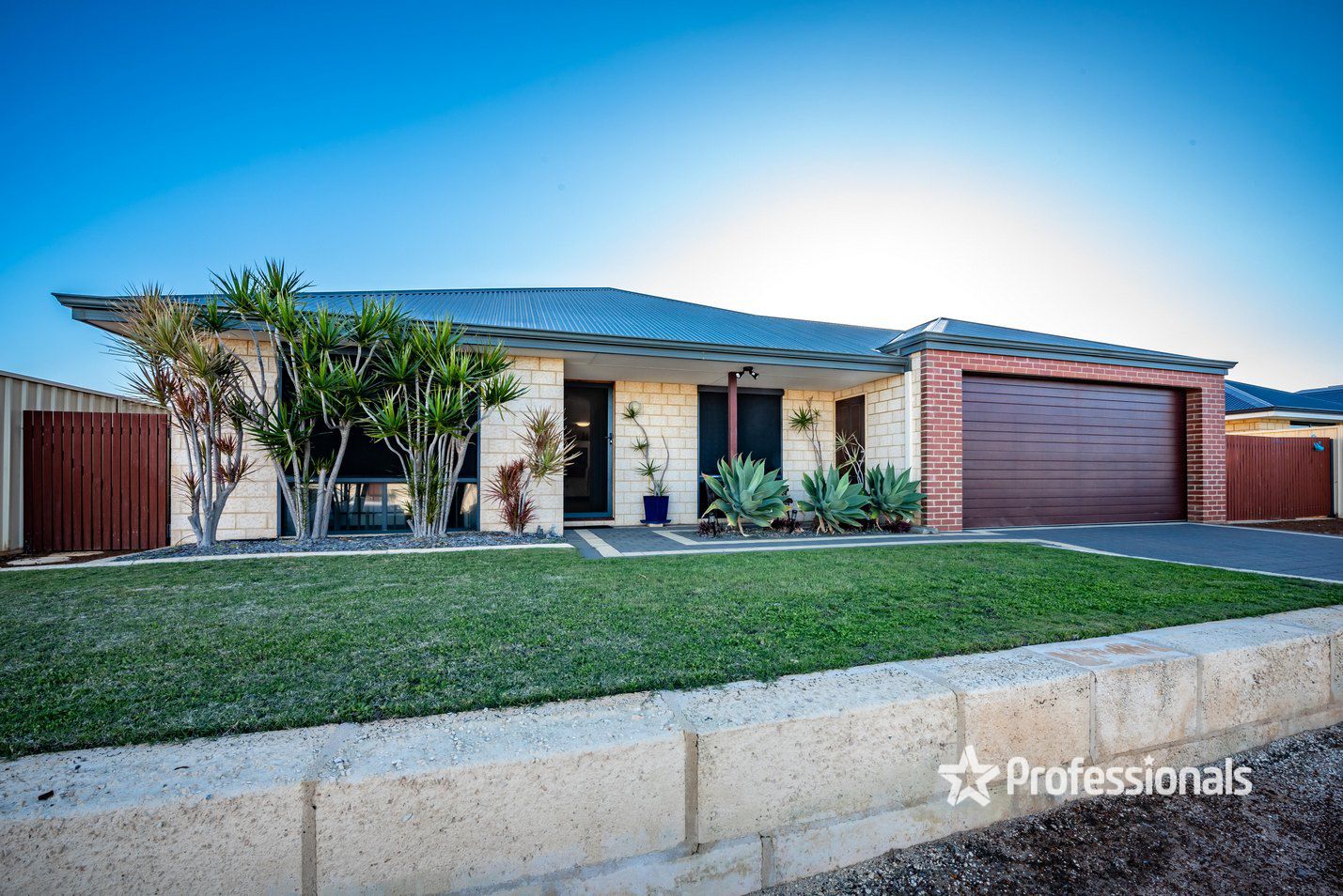 5 Essie Street, Wandina WA 6530, Image 0