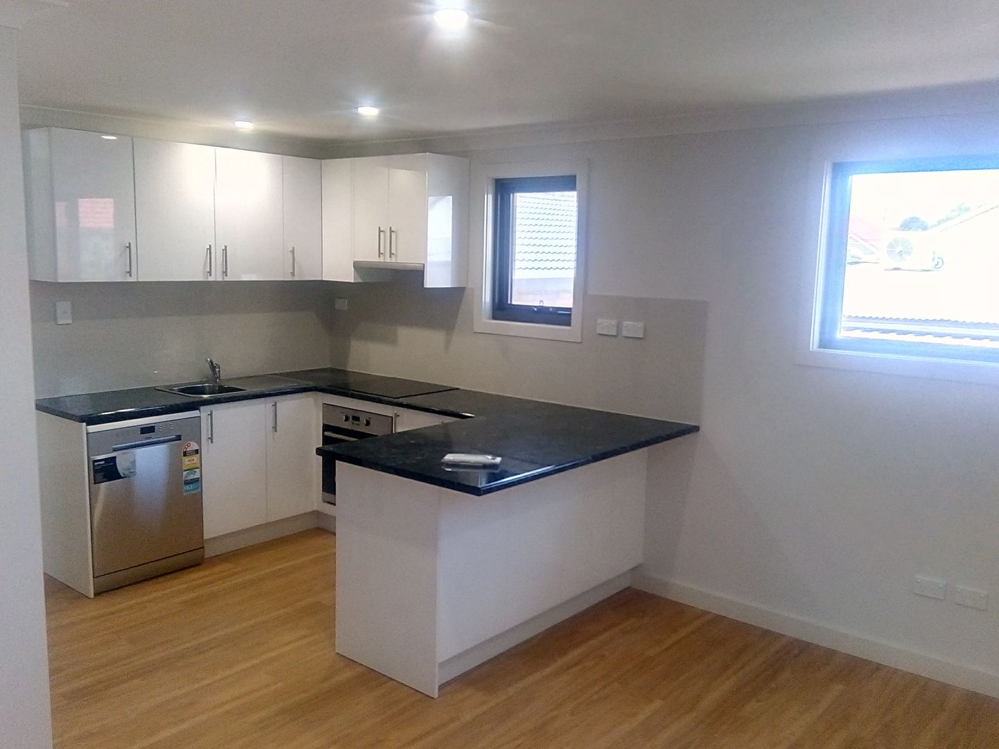 Mascot NSW 2020 2 beds house for Rent, 790 per week 16560160 Domain