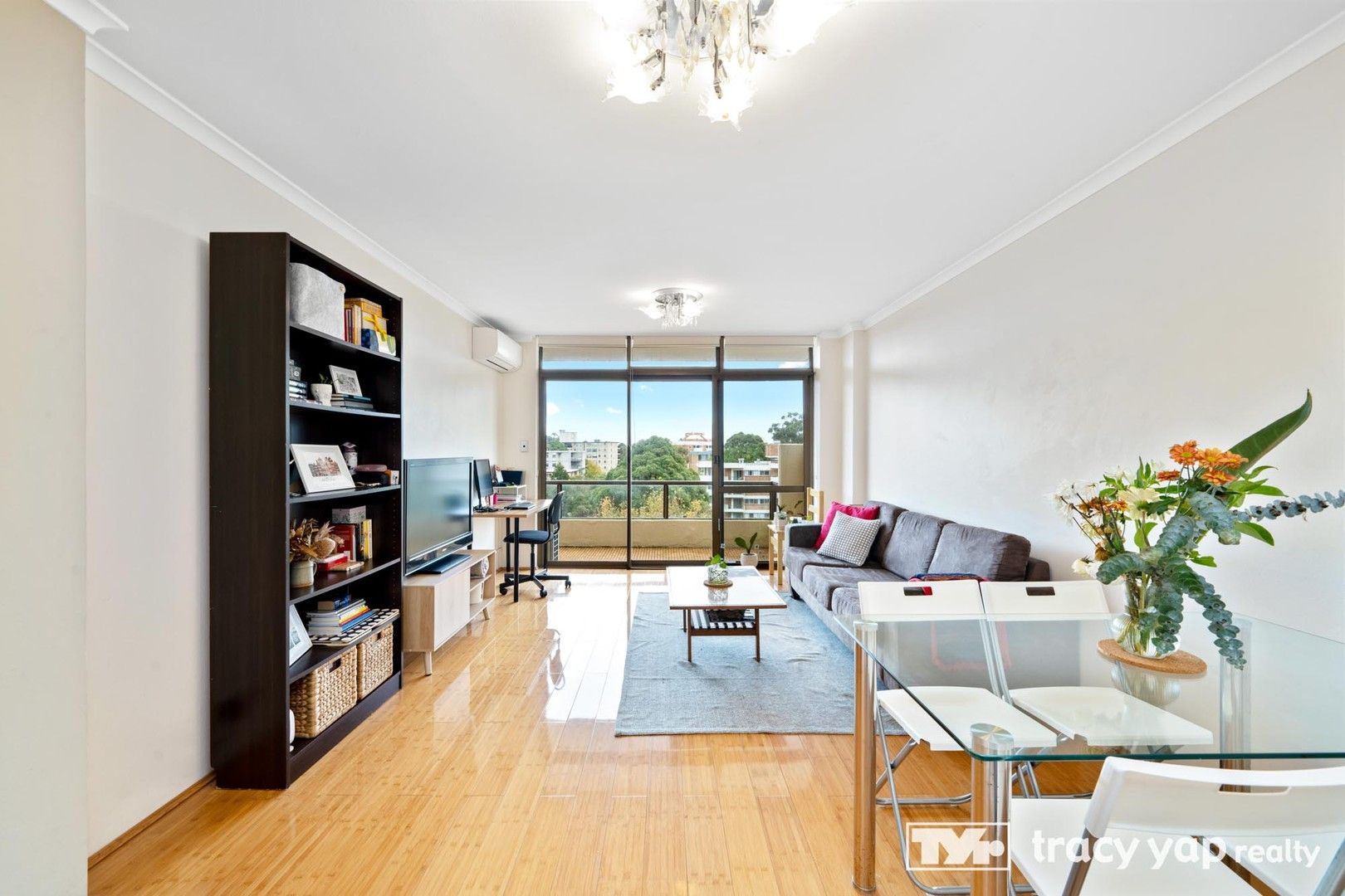 1 bedrooms Apartment / Unit / Flat in 37/25-29 Devonshire Street CHATSWOOD NSW, 2067